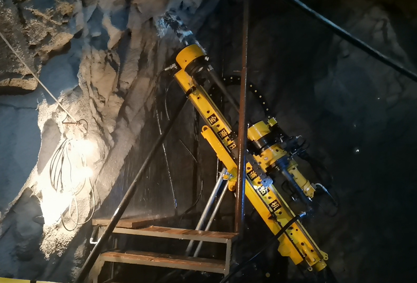 Plataforma de perforación de núcleo de mineral metálico Plataformas de perforación de minería subterránea